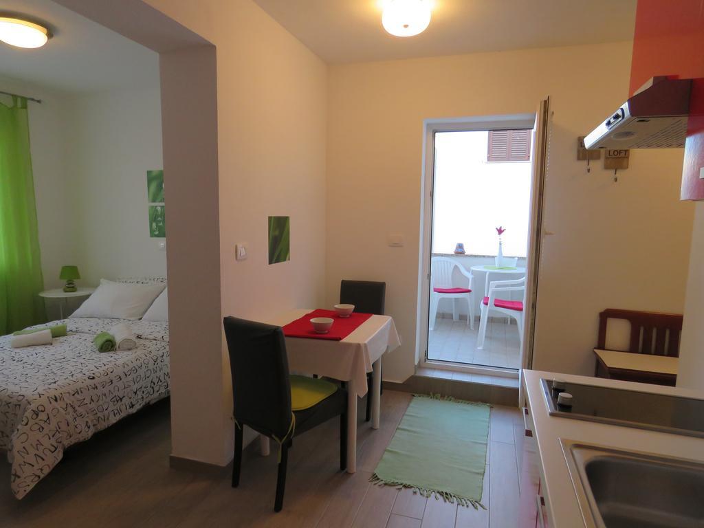 Apartments Villa Urbajs Vrsar Bagian luar foto
