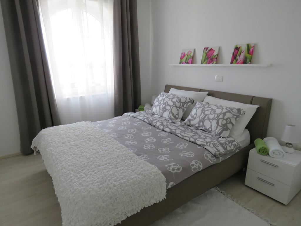Apartments Villa Urbajs Vrsar Bagian luar foto