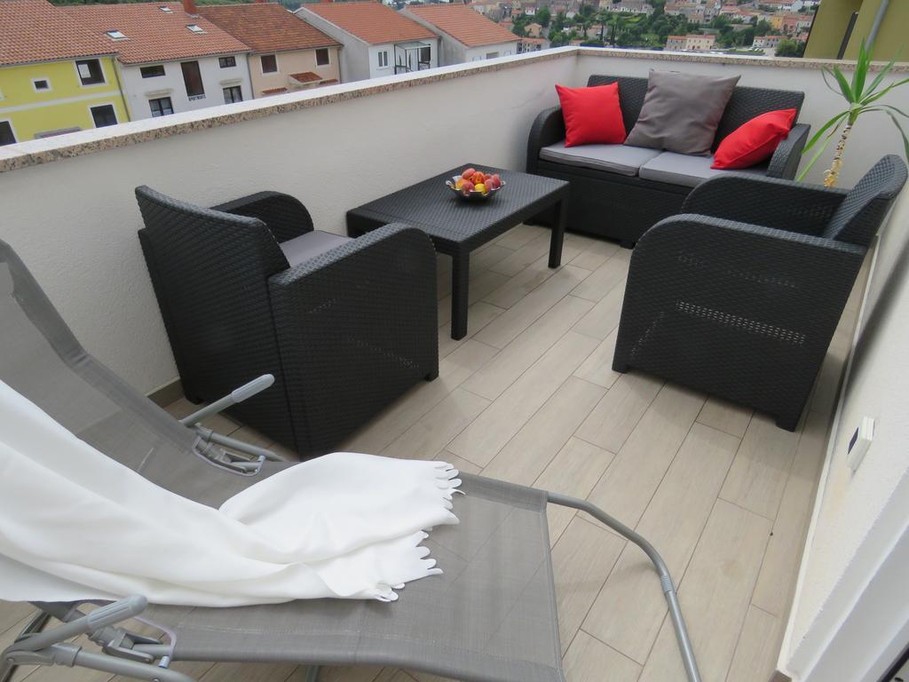 Apartments Villa Urbajs Vrsar Bagian luar foto