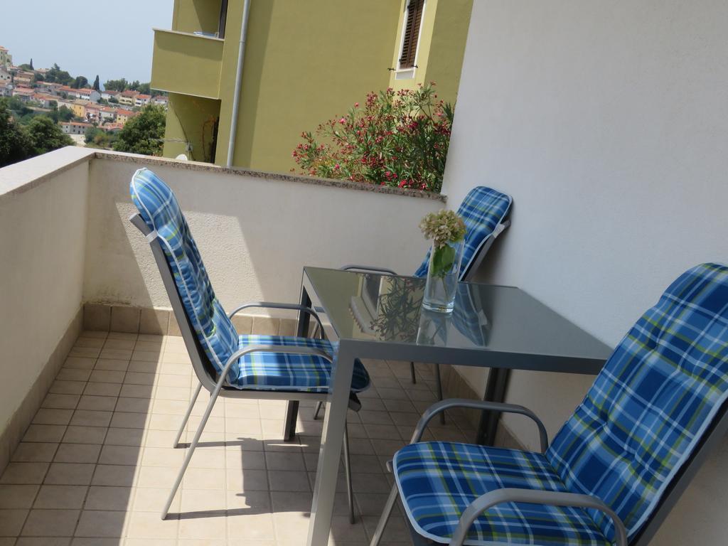 Apartments Villa Urbajs Vrsar Bagian luar foto