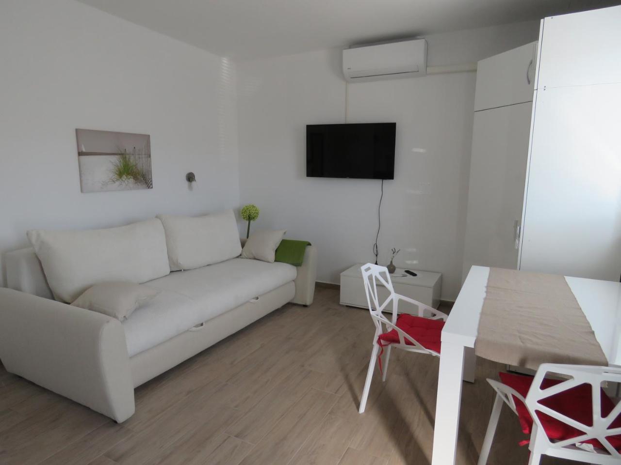 Apartments Villa Urbajs Vrsar Bagian luar foto