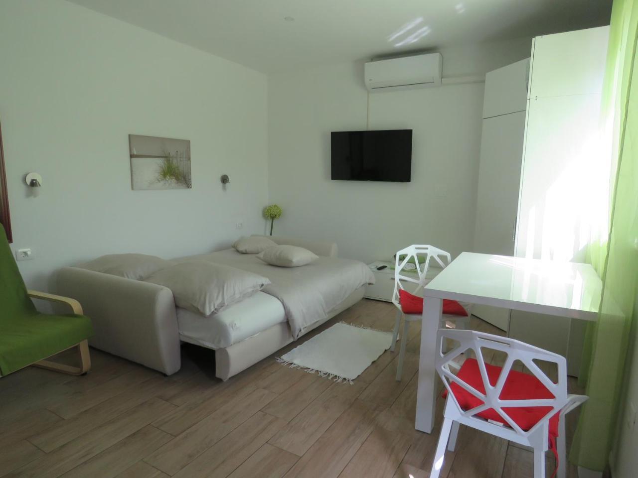 Apartments Villa Urbajs Vrsar Bagian luar foto